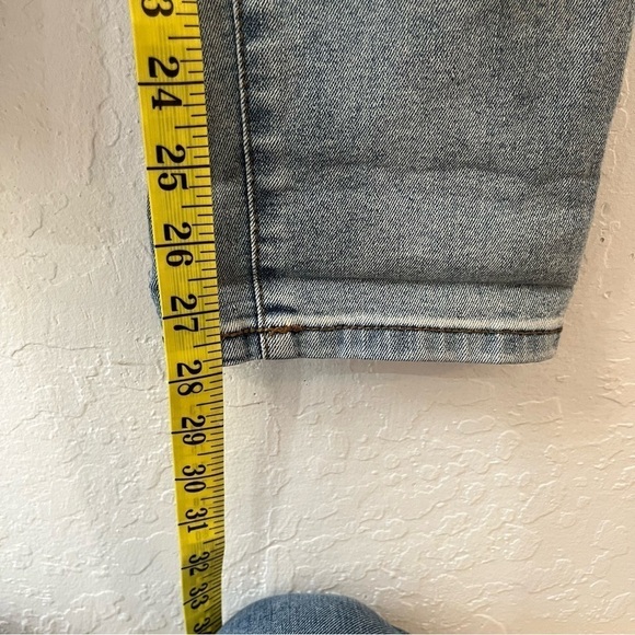 Anthropologie Juliette Patchwork Quilted Boyfriend Distressed Mid Rise Jeans 8 - Picture 5 of 15